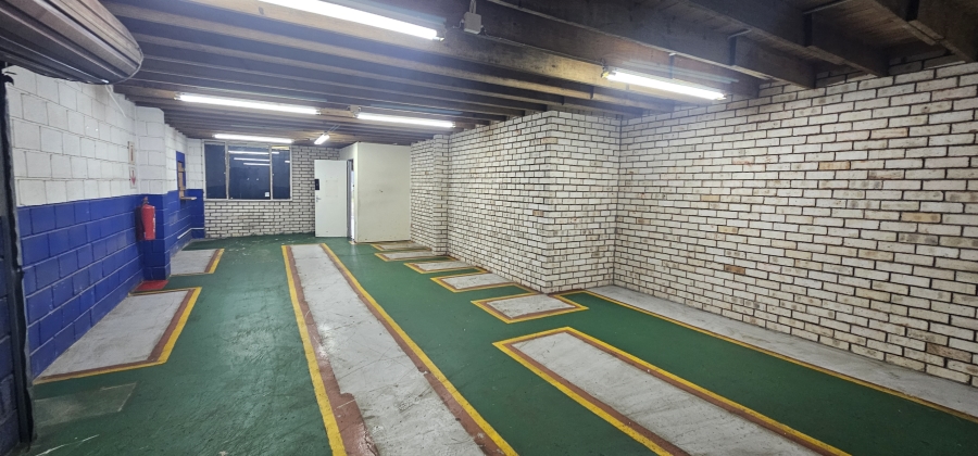 To Let Commercial Property for Rent in Beacon Bay North Eastern Cape